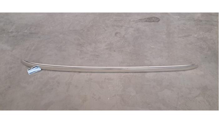 Kit rails de toit MG Marvel R