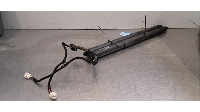 Kit amortisseur gaz hayon MG Marvel R