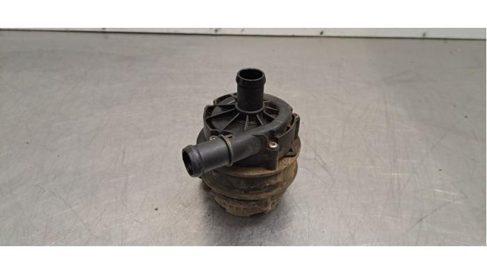 Pompe à eau supplémentaire MG Marvel R