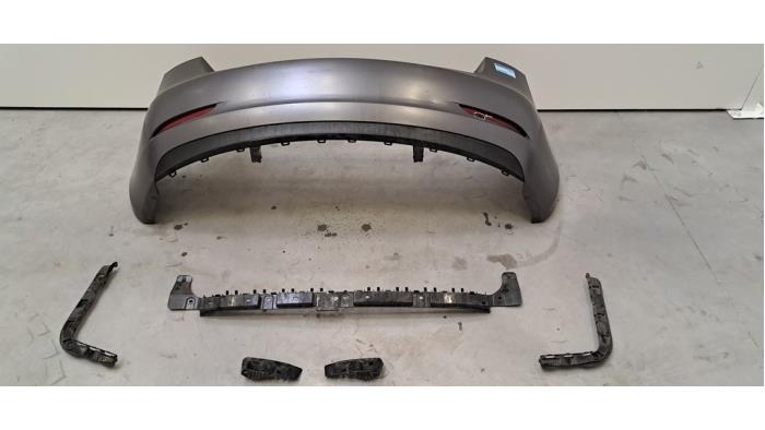 Pare-chocs arrière Tesla Model 3