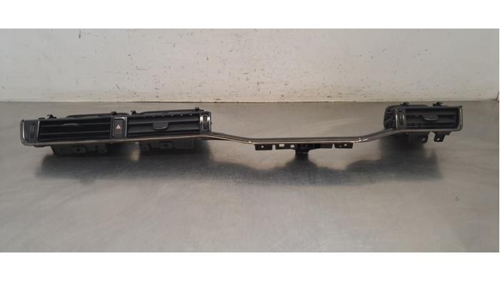 Grille aération tableau de bord Landrover Evoque