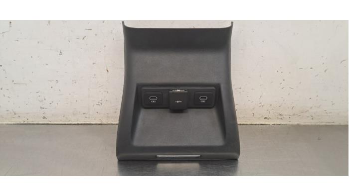 Connexion USB Landrover Evoque