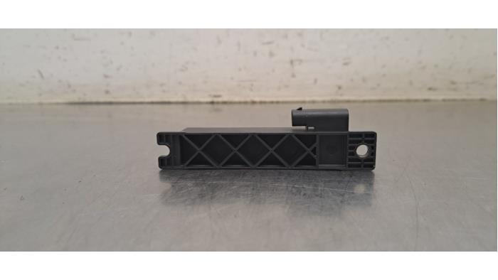 Entrée sans clé - Antenne Landrover Evoque