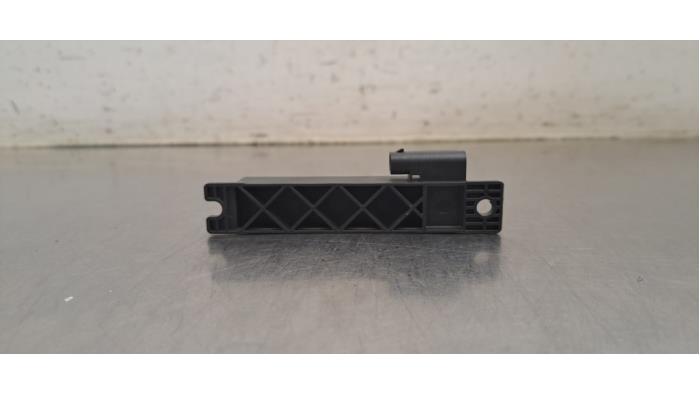 Entrée sans clé - Antenne Landrover Evoque