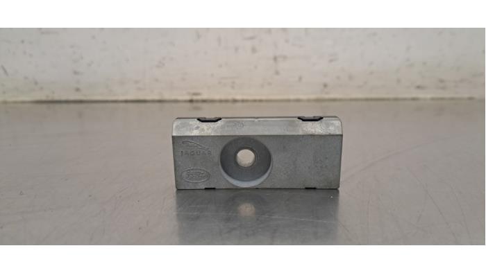 Antenne amplificateur Landrover Evoque