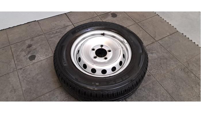 Jante + pneumatique Renault Master
