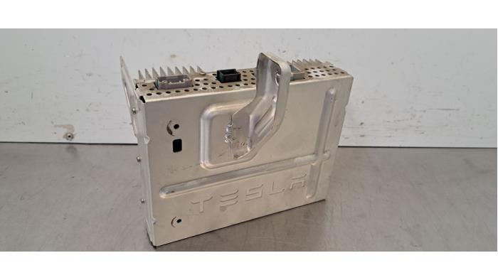 Module radio Tesla Model 3