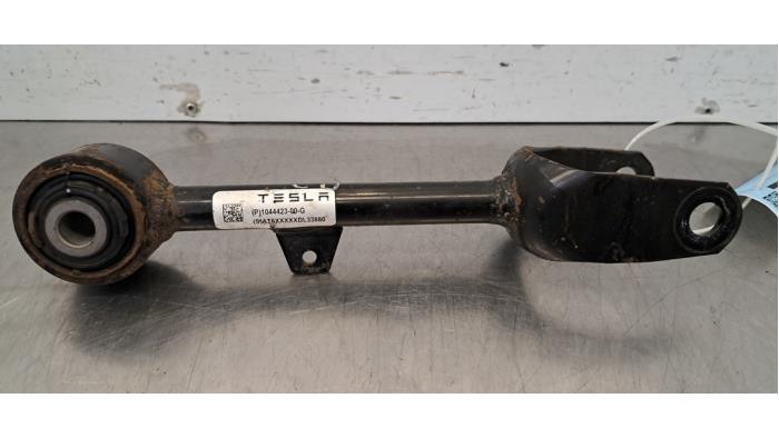 Bras de suspension arrière droit Tesla Model 3