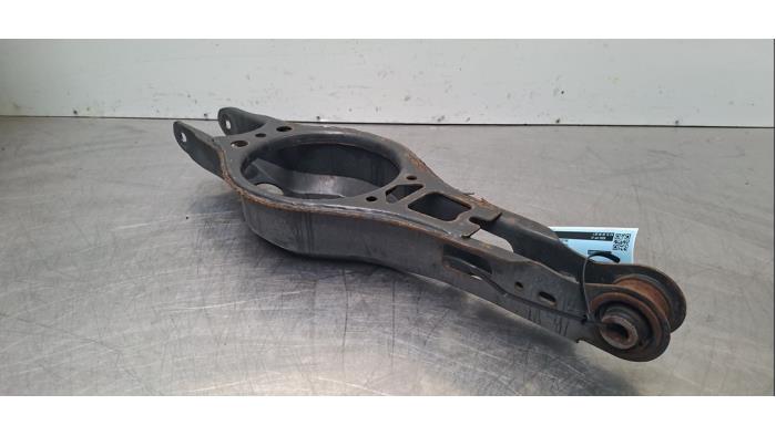 Bras de suspension arrière gauche Toyota Corolla