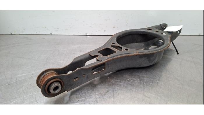 Bras de suspension arrière droit Toyota Corolla