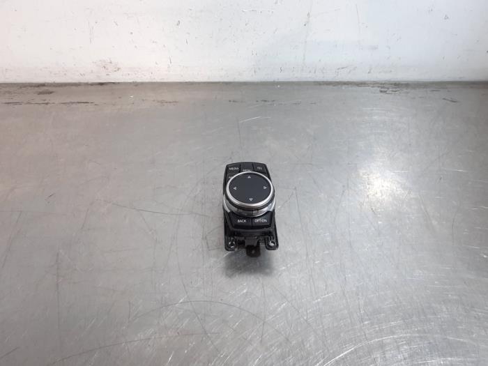 Panneau de commandes navigation BMW X5