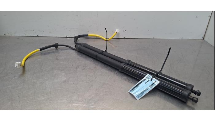 Kit amortisseur couvercle coffre Toyota Corolla