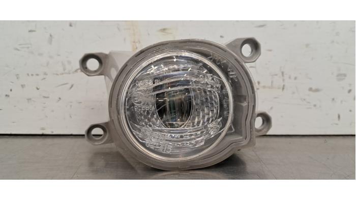 Feu antibrouillard avant droit Toyota Yaris