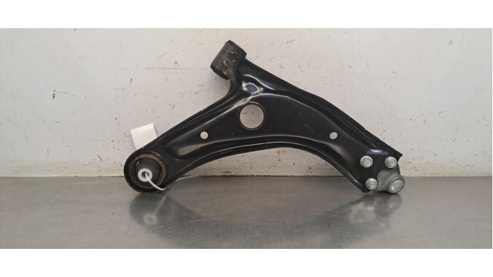 Bras de suspension avant gauche Toyota Yaris