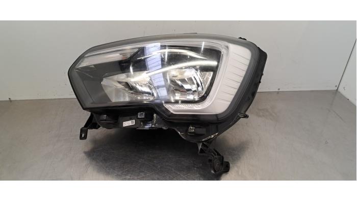 Phare gauche Renault Master