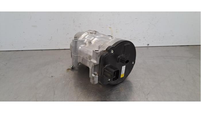 Pompe clim Toyota Yaris