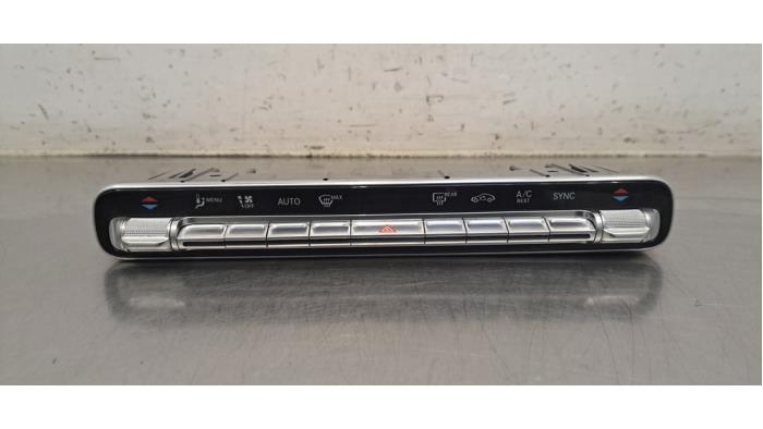 Panneau de commande clim Mercedes CLA