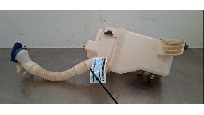 Réservoir lave-glace avant Mercedes CLA