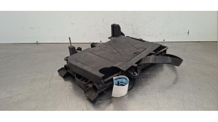 Boîtier de batterie Mercedes CLA