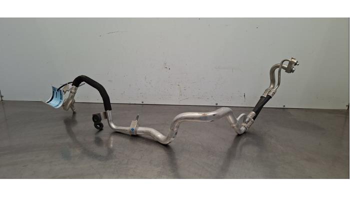 Tuyau clim Mercedes CLA