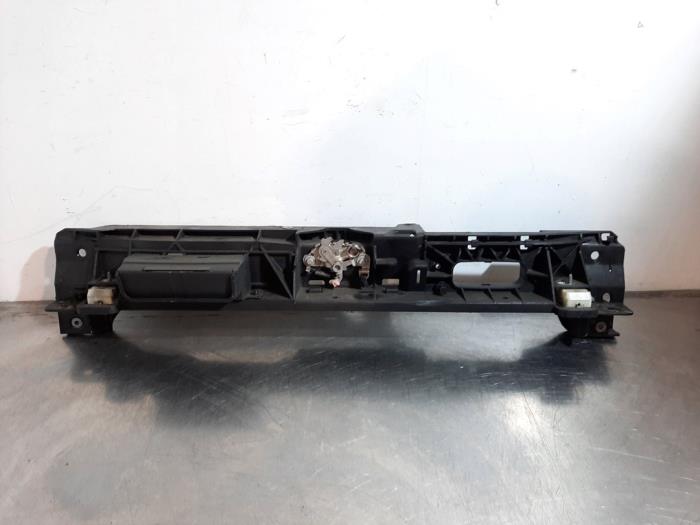 Plaque de serrure avant Citroen C5 Aircross