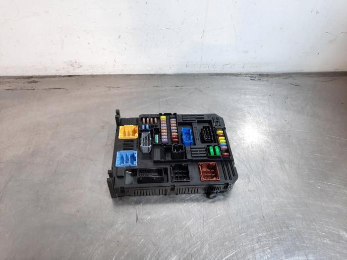 Boîte à fusibles Citroen C5 Aircross