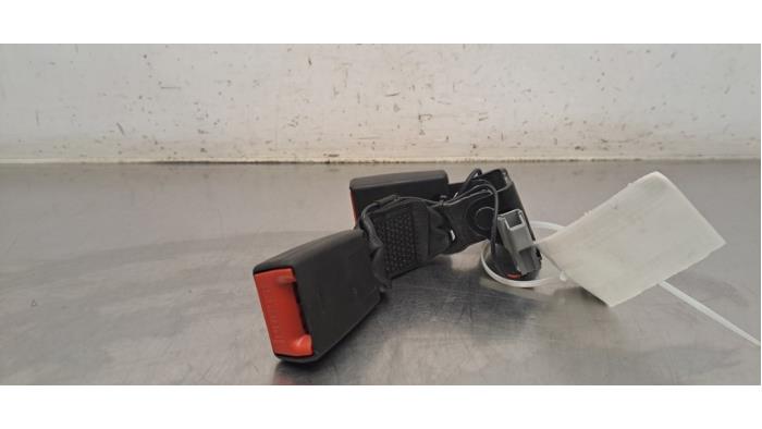 Insertion ceinture de sécurité arrière centre Landrover Range Rover