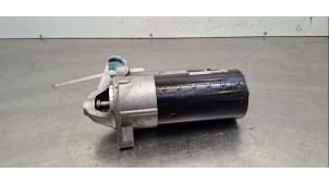 Startmotor van een Mercedes-Benz G (463) G 400 d 2.9 24V 2023