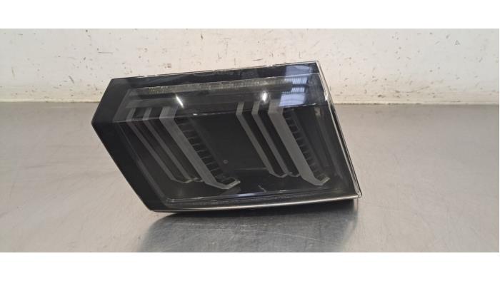 Feu arrière gauche Peugeot 3008