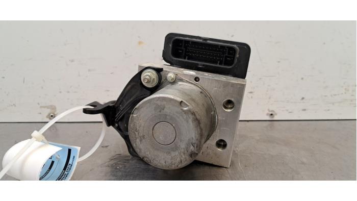 Pompe ABS Tesla Model 3