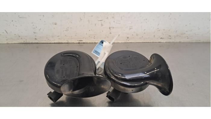 Klaxon Tesla Model 3