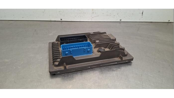 Ordinateur gestion moteur Opel Insignia