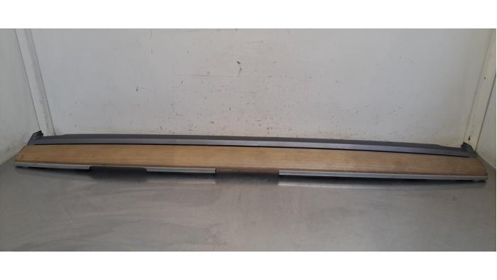 Bande décorative de tableau de bord Tesla Model 3