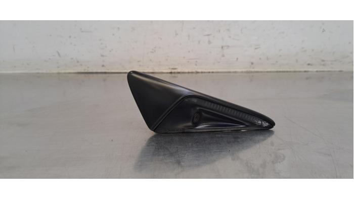 Caméra avant Tesla Model 3