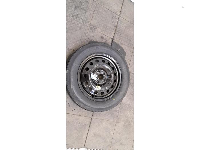 Roue de secours DFSK Fengon 5