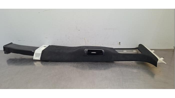 Montant centre droit Mercedes G-Klasse