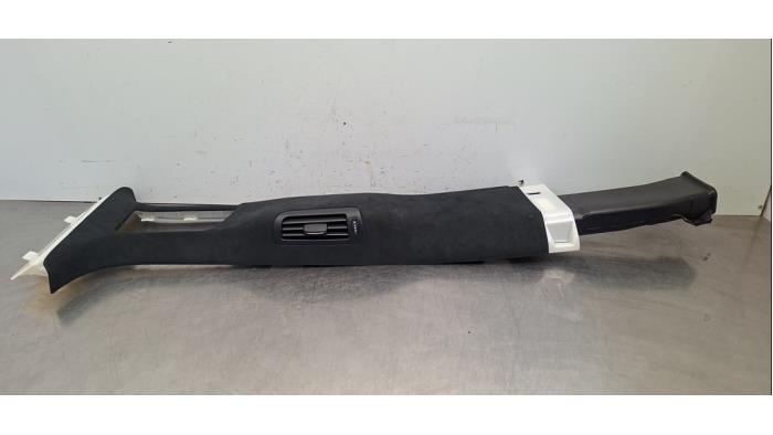 Montant centre gauche Mercedes G-Klasse