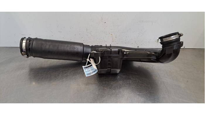 Tuyau d'aspiration air Renault Trafic