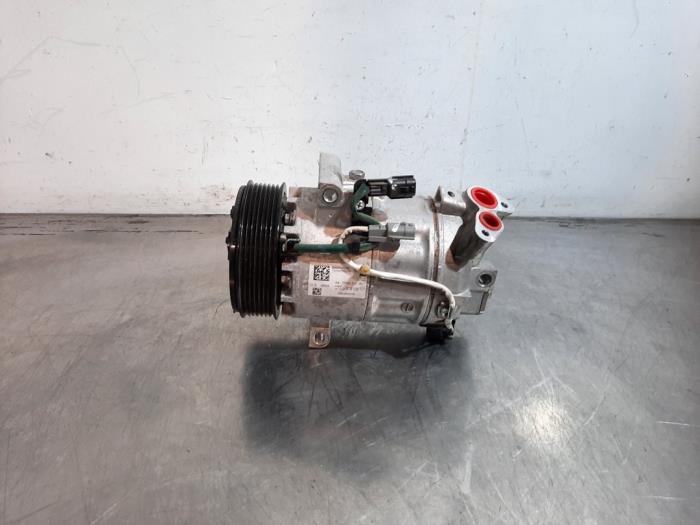 Pompe clim Renault Captur