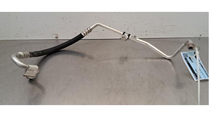 Tuyau clim Peugeot 308