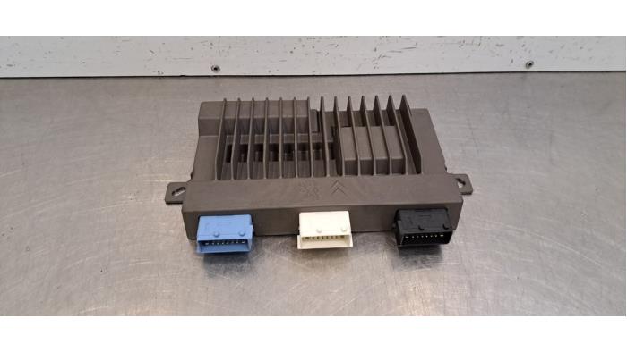Amplificateur radio Peugeot 3008