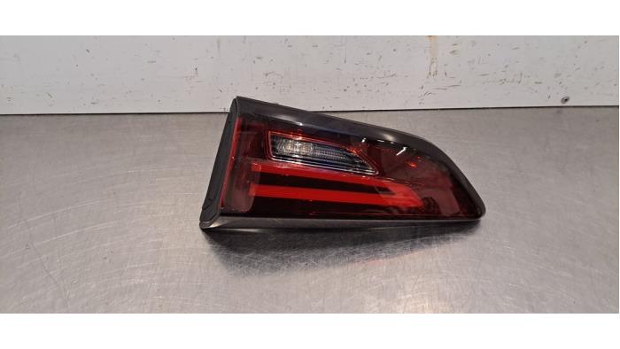 Feu arrière droit Mazda CX-3
