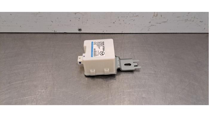 Entrée sans clé - Antenne Mazda CX-3