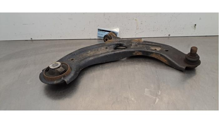 Bras de suspension avant droit Mazda CX-3