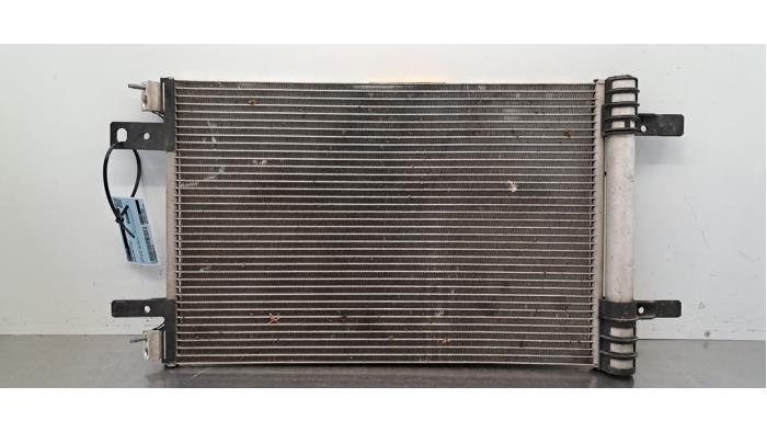 Condensateur clim Peugeot 308