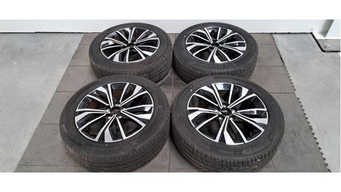 Kit jantes + pneumatiques Peugeot 508