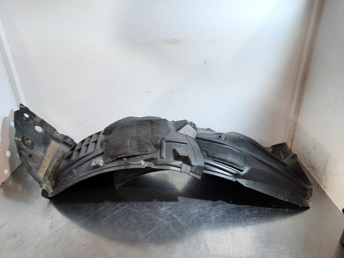 Passage de roue Infiniti QX70