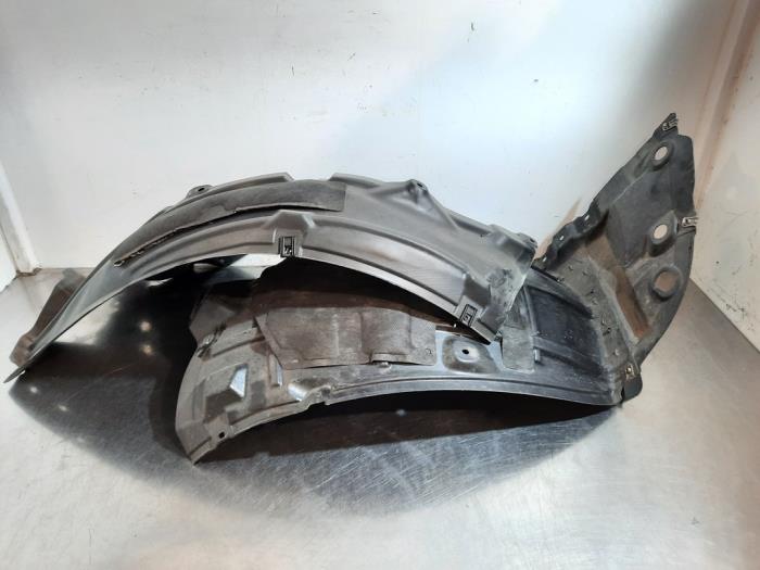 Passage de roue Infiniti QX70