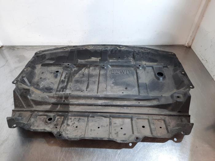 Plaque de protection sol Infiniti QX70