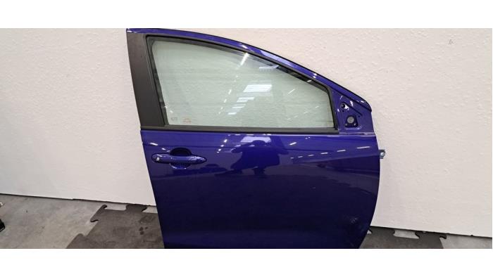 Portière 4portes avant droite Toyota Yaris